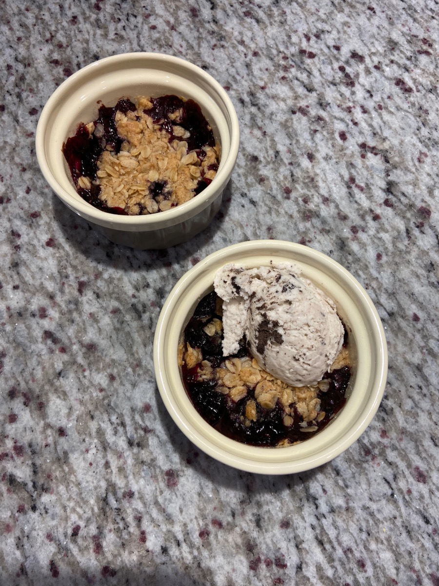 Simple and Sweet Blueberry&nbsp;Crisp